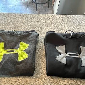 Lot of 2 Mens small Under Armour sweatshirts